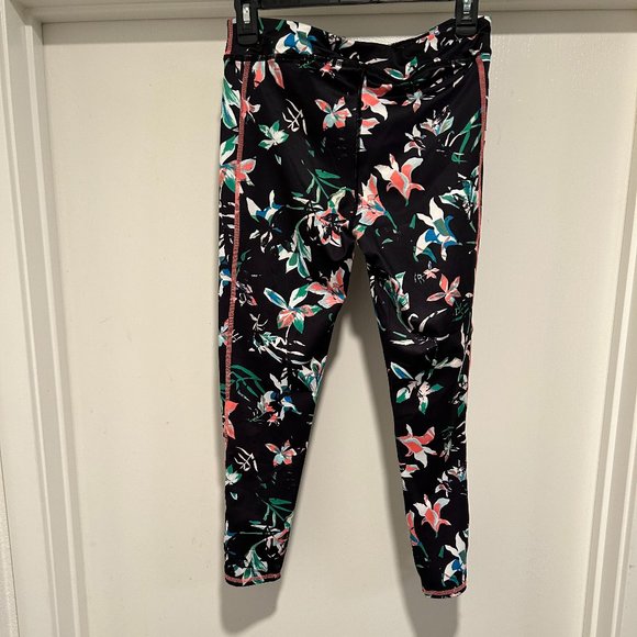 IDEOLOGY BLACK FLORAL GIRL LEGGINGS BEST OFFER EXCEPTED - Picture 5 of 6